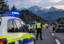 Filmska drama u Sloveniji: Oteo policajcu pištolj, pucao na njega pa pobjegao službenim vozilom Filmska drama u Sloveniji nakon napada na policajca