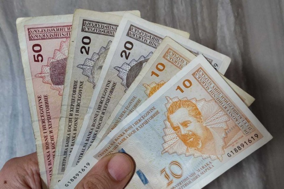 Novčana pomoć građanima i najavljena veća primanja